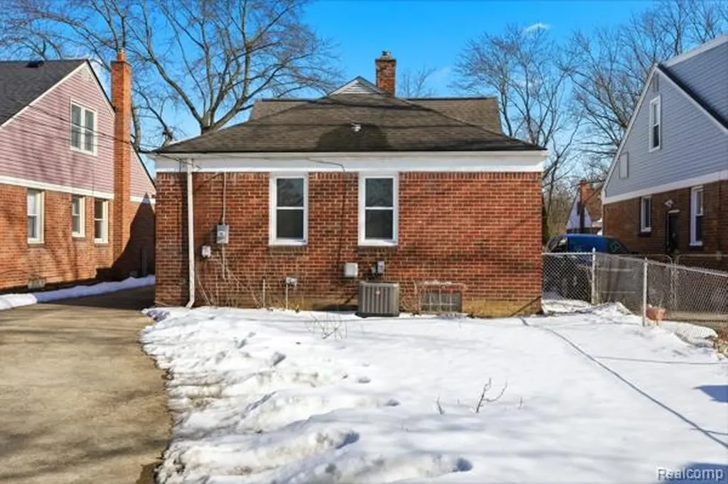 14581 Chatham Street Detroit City MI 48223