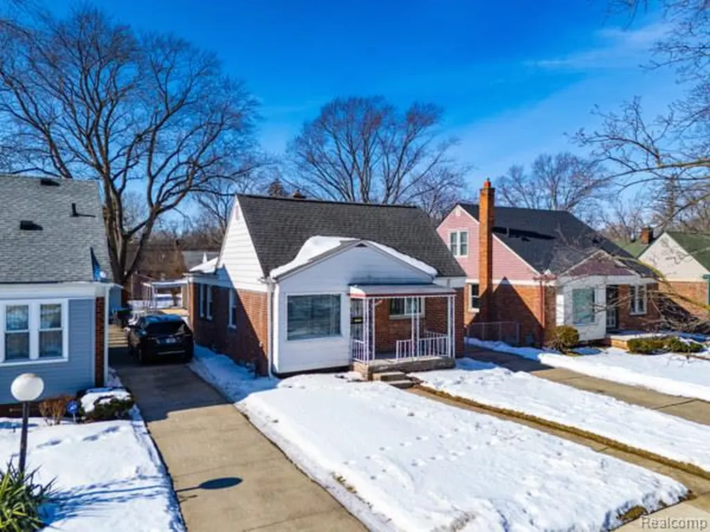 14581 Chatham Street Detroit City MI 48223