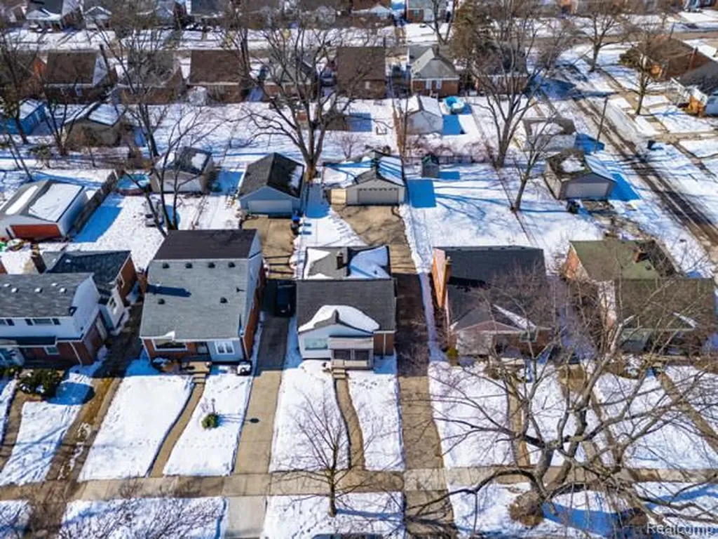 14581 Chatham Street Detroit City MI 48223