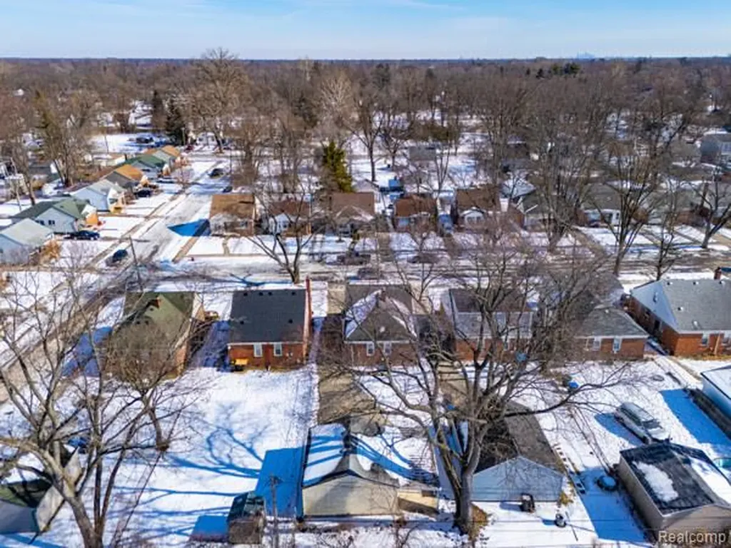 14581 Chatham Street Detroit City MI 48223