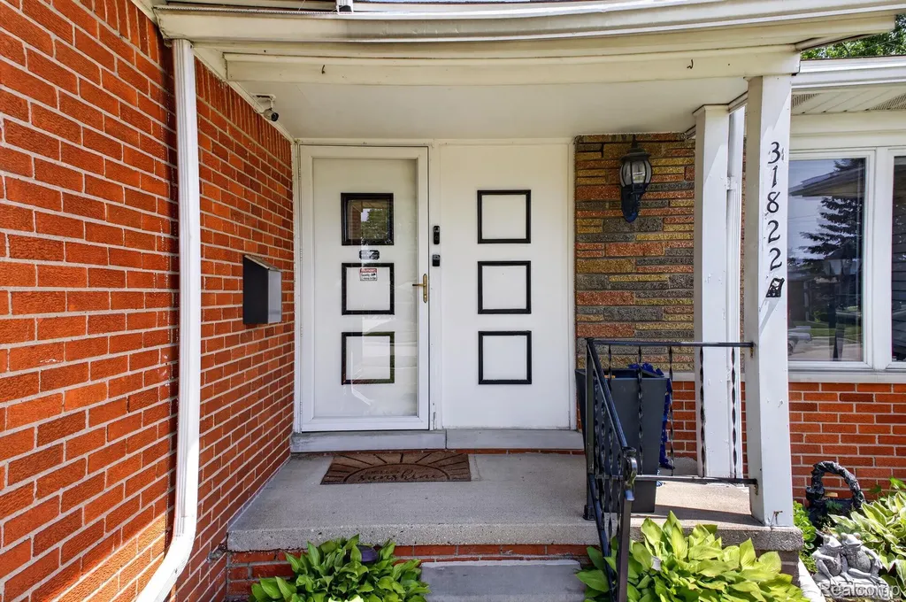 31822 Slumber Lane Fraser City MI 48026