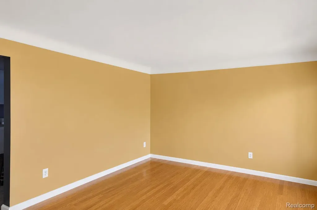31822 Slumber Lane Fraser City MI 48026