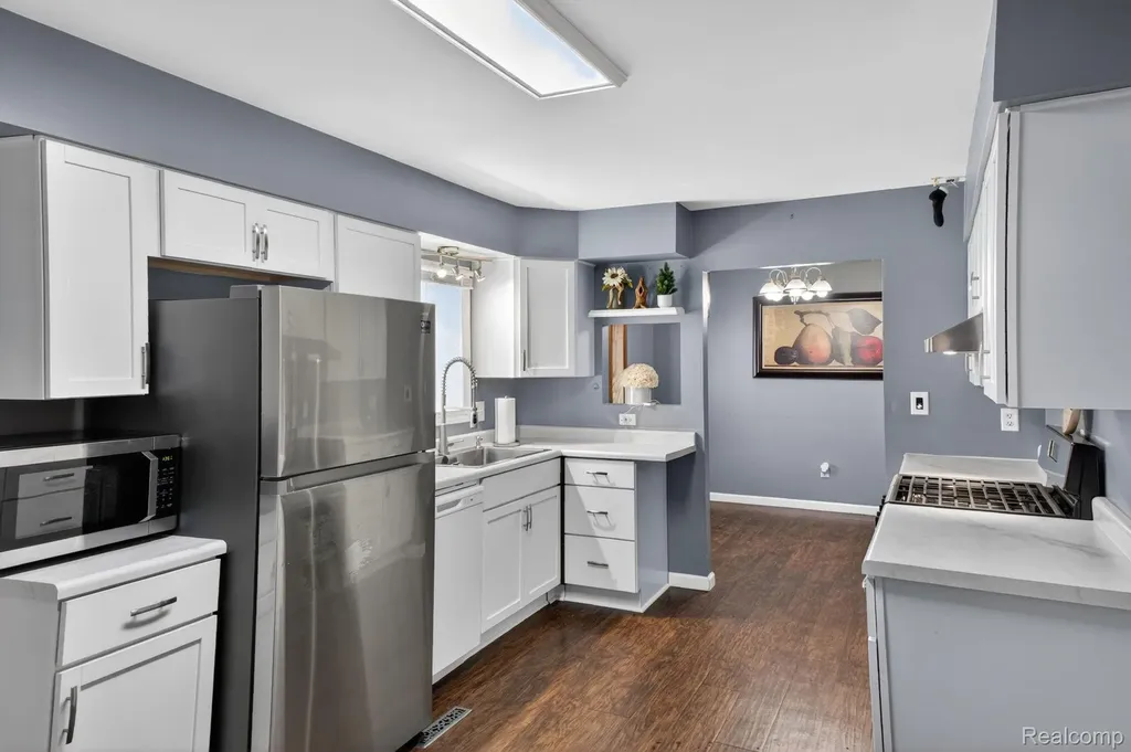 31822 Slumber Lane Fraser City MI 48026