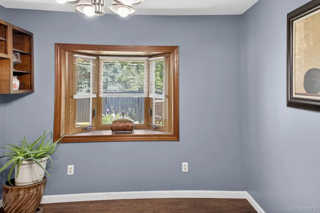31822 Slumber Lane Fraser City MI 48026