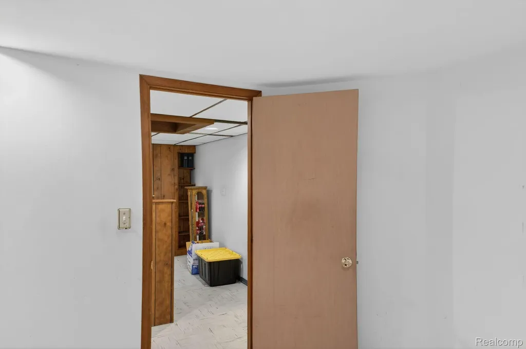 31822 Slumber Lane Fraser City MI 48026