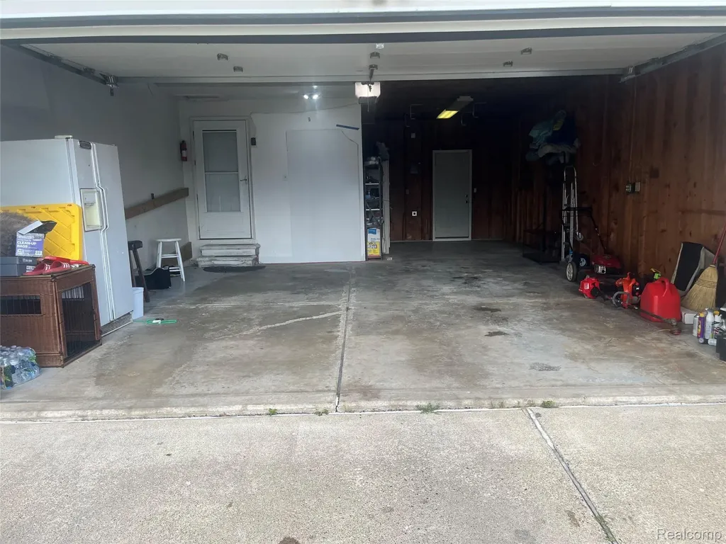 31822 Slumber Lane Fraser City MI 48026