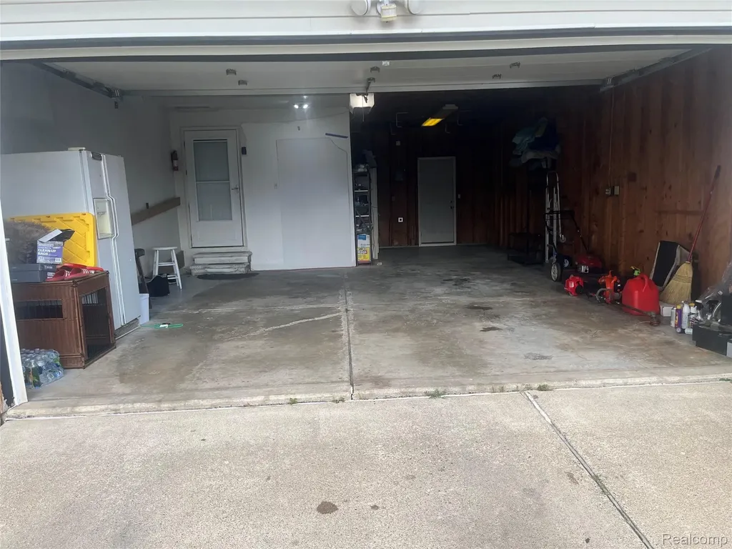 31822 Slumber Lane Fraser City MI 48026