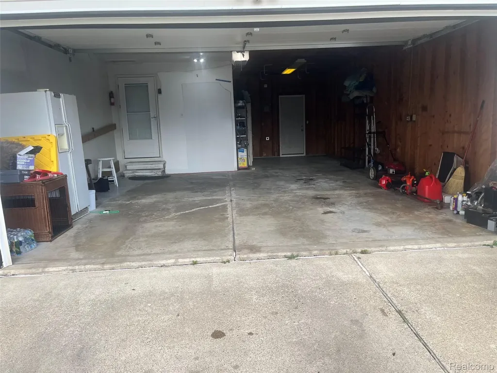 31822 Slumber Lane Fraser City MI 48026