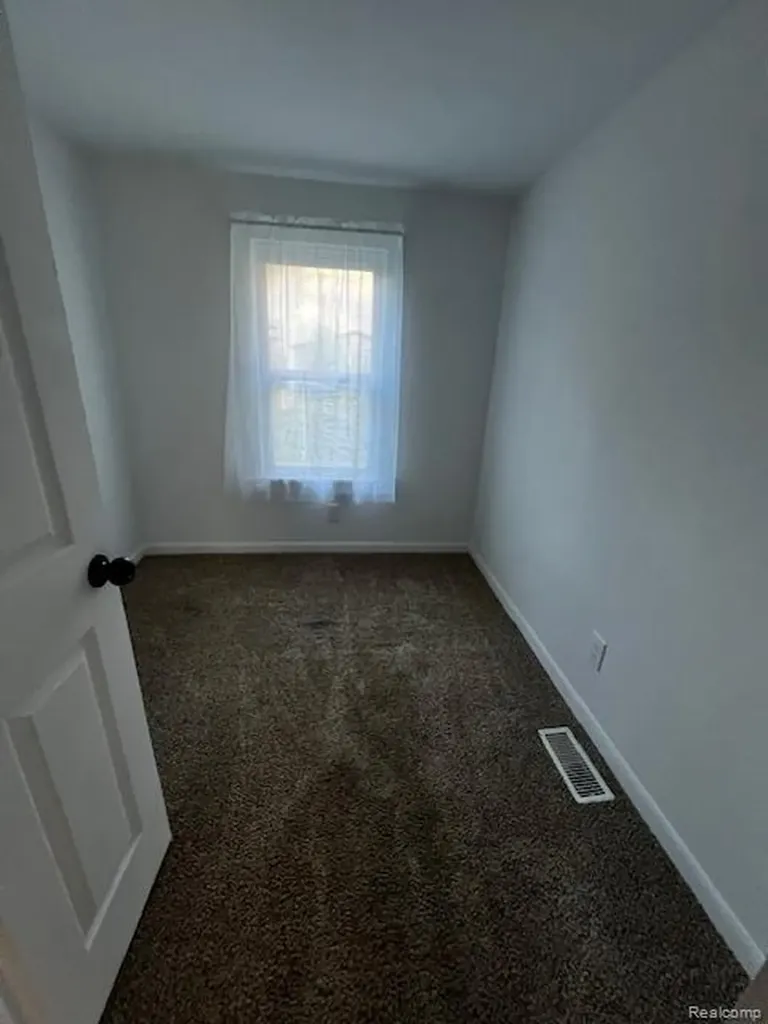 9485 Portage Lake Avenue Dexter Township MI 48169