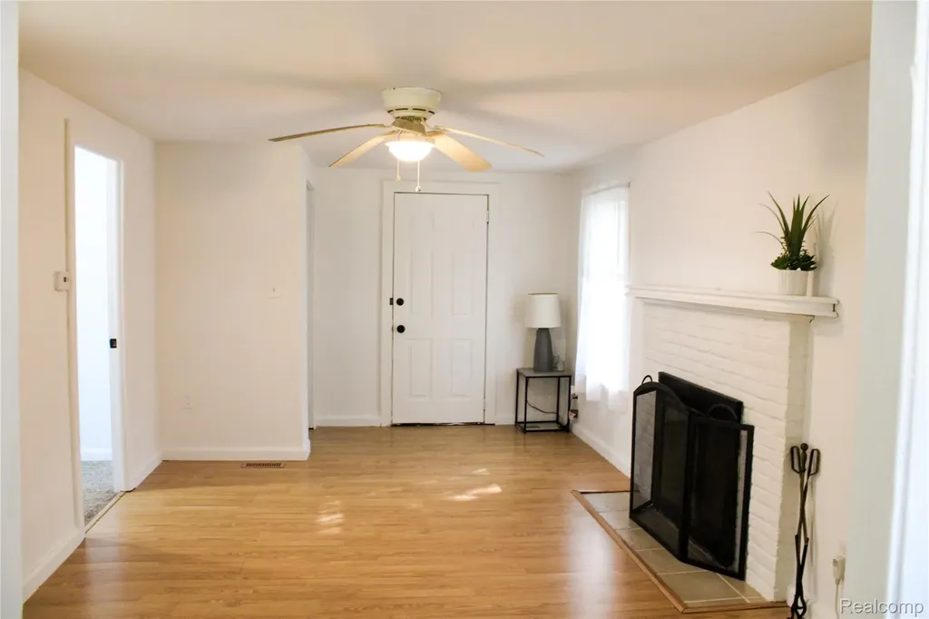 9485 Portage Lake Avenue Dexter Township MI 48169