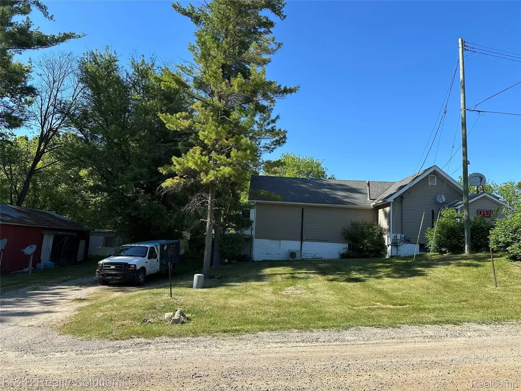 5009 Lapeer Road Deerfield Township MI 48421