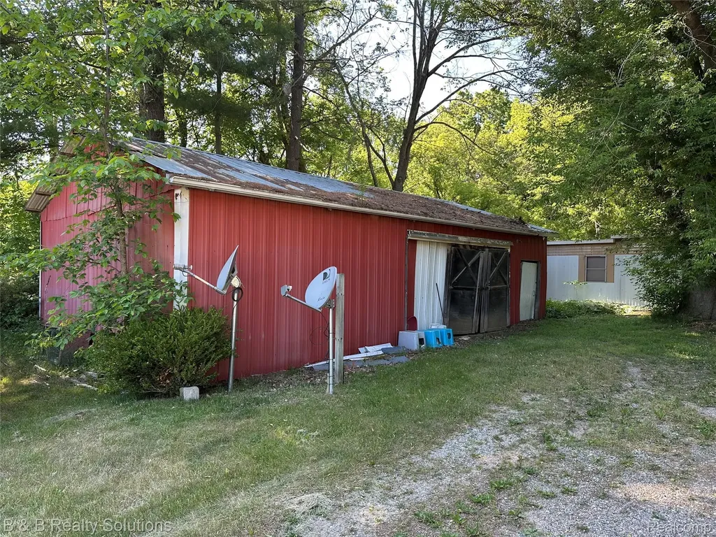 5009 Lapeer Road Deerfield Township MI 48421