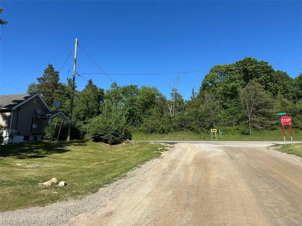 5009 Lapeer Road Deerfield Township MI 48421