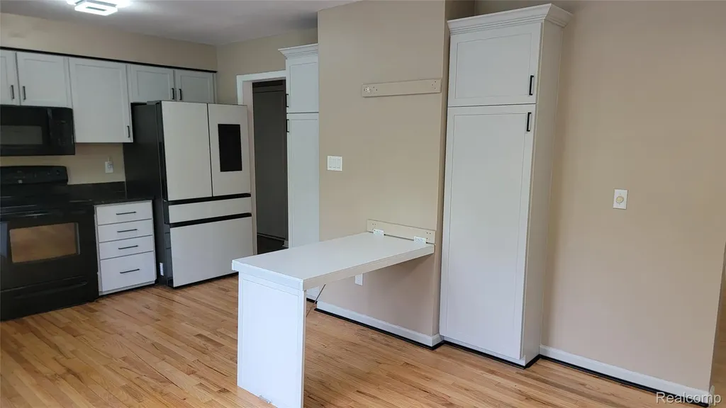 5791 Beauchamp Place West Bloomfield Charter Township MI 48322