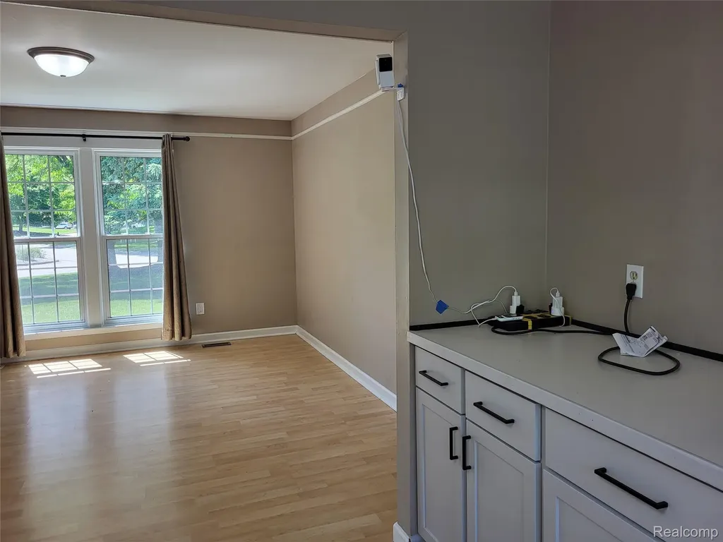 5791 Beauchamp Place West Bloomfield Charter Township MI 48322