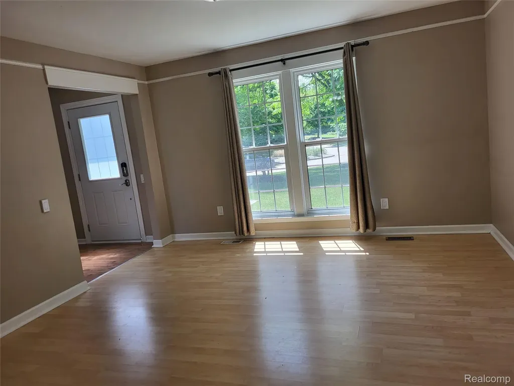 5791 Beauchamp Place West Bloomfield Charter Township MI 48322