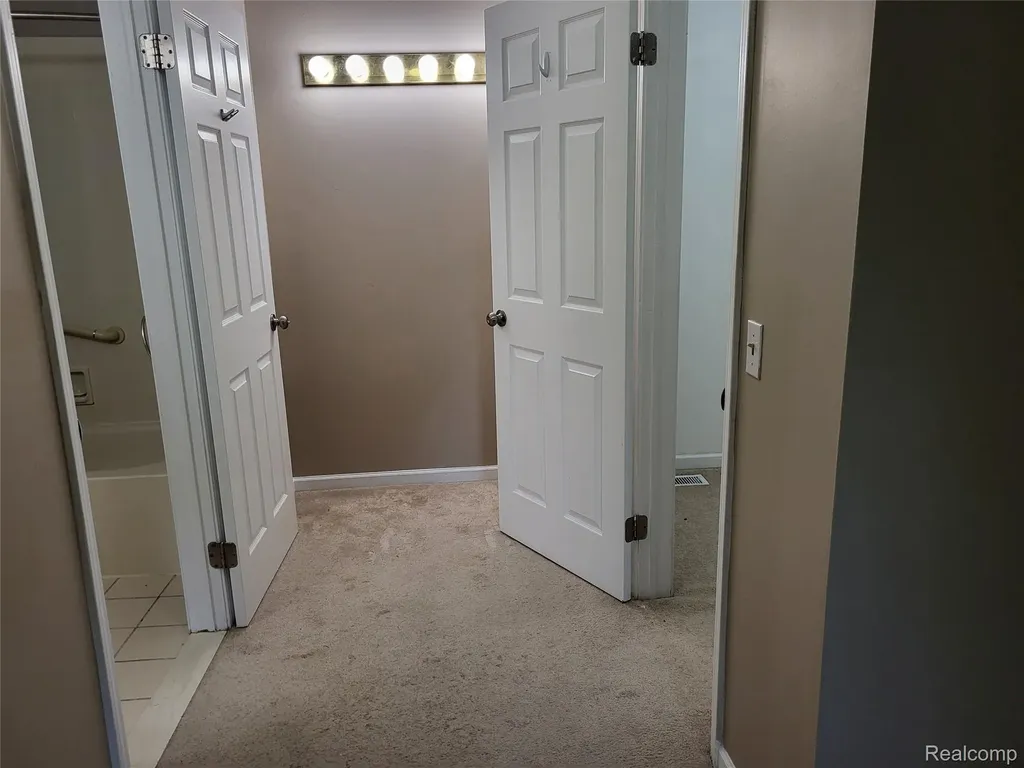 5791 Beauchamp Place West Bloomfield Charter Township MI 48322