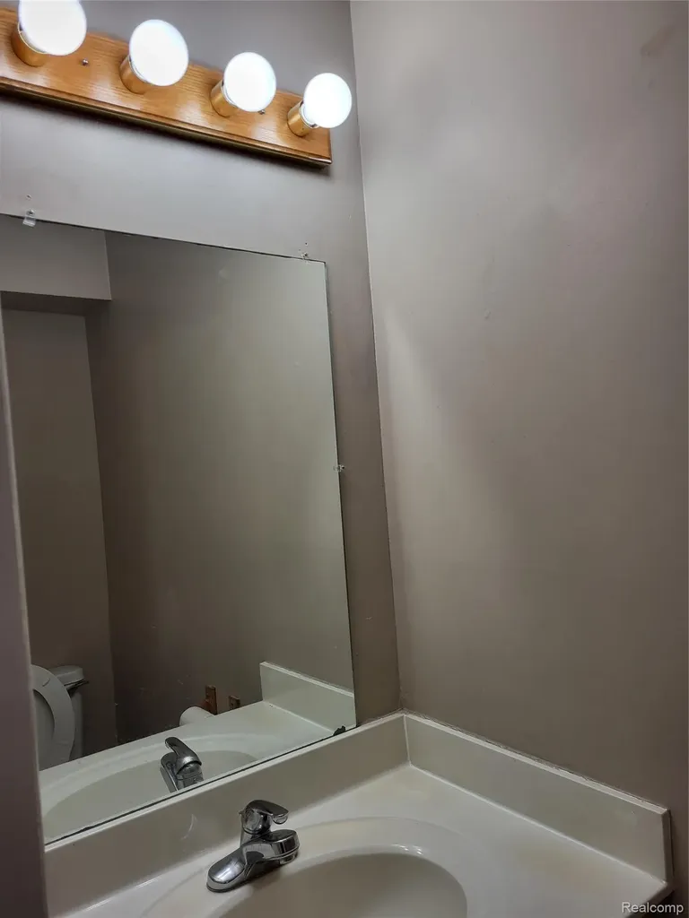5791 Beauchamp Place West Bloomfield Charter Township MI 48322