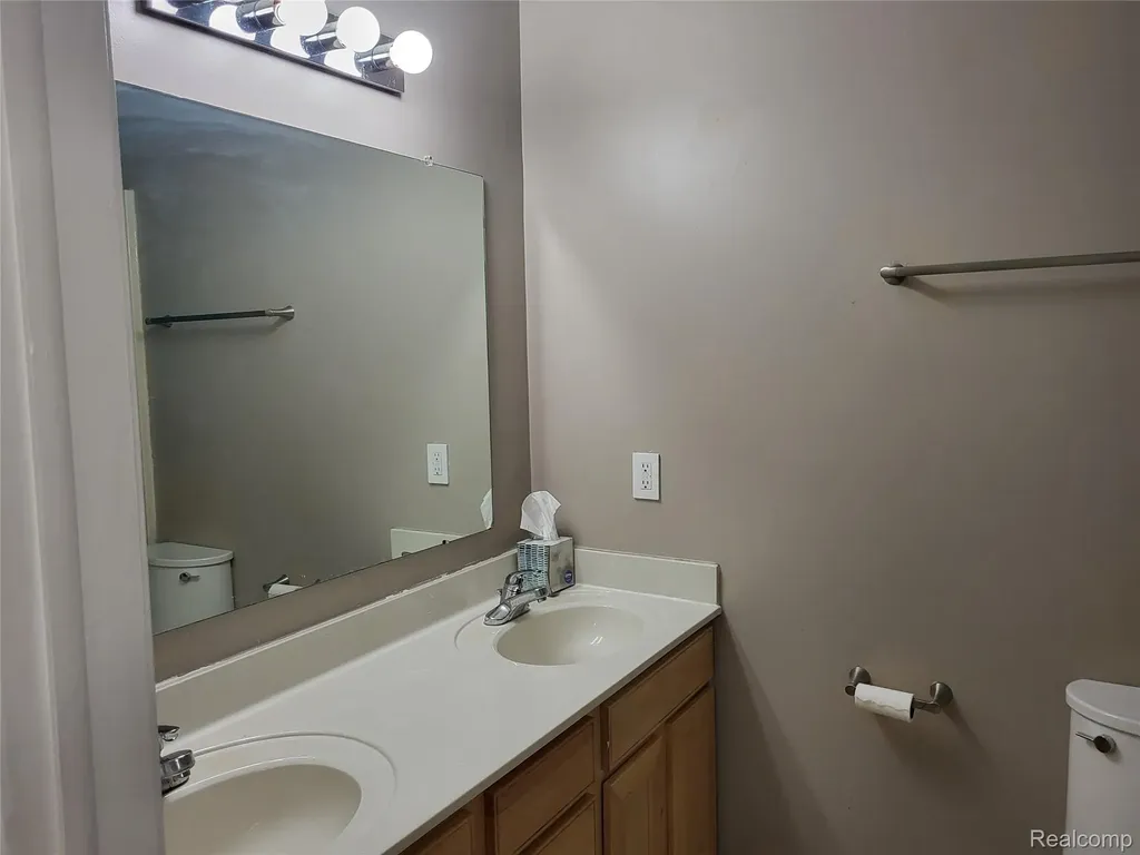 5791 Beauchamp Place West Bloomfield Charter Township MI 48322