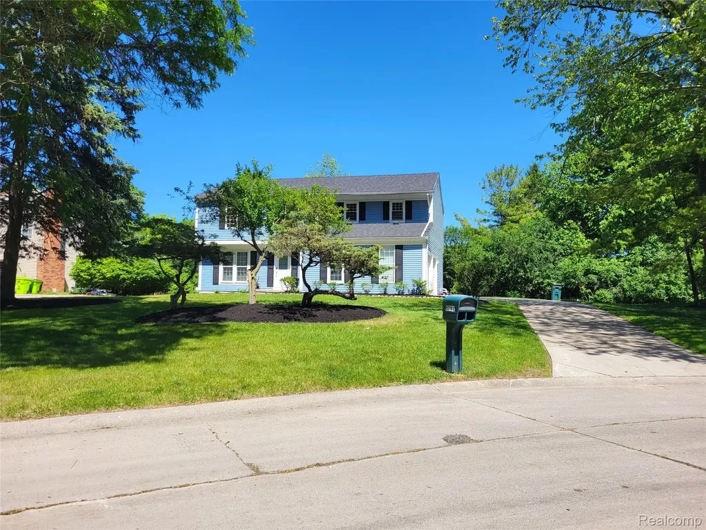 5791 Beauchamp Place West Bloomfield Charter Township MI 48322