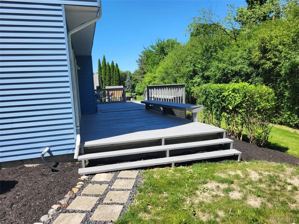 5791 Beauchamp Place West Bloomfield Charter Township MI 48322