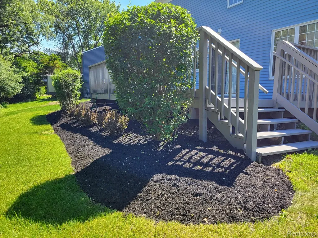 5791 Beauchamp Place West Bloomfield Charter Township MI 48322