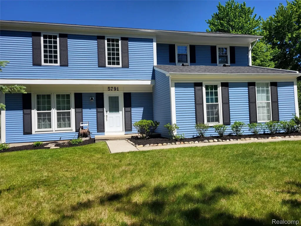 5791 Beauchamp Place West Bloomfield Charter Township MI 48322