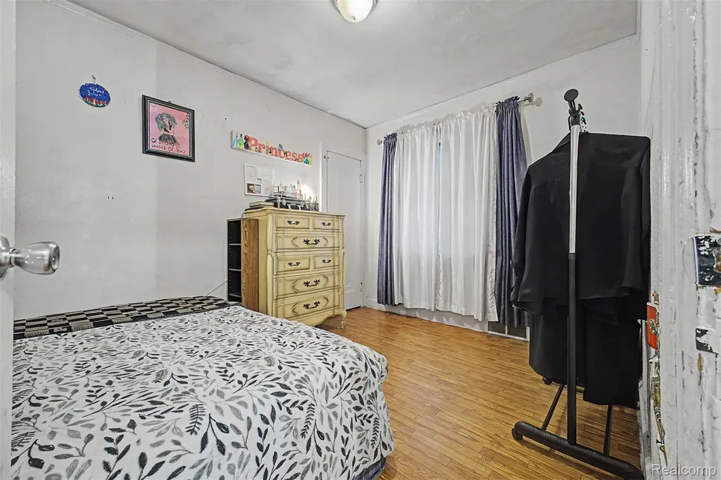 6808 Abington Avenue Detroit City MI 48228
