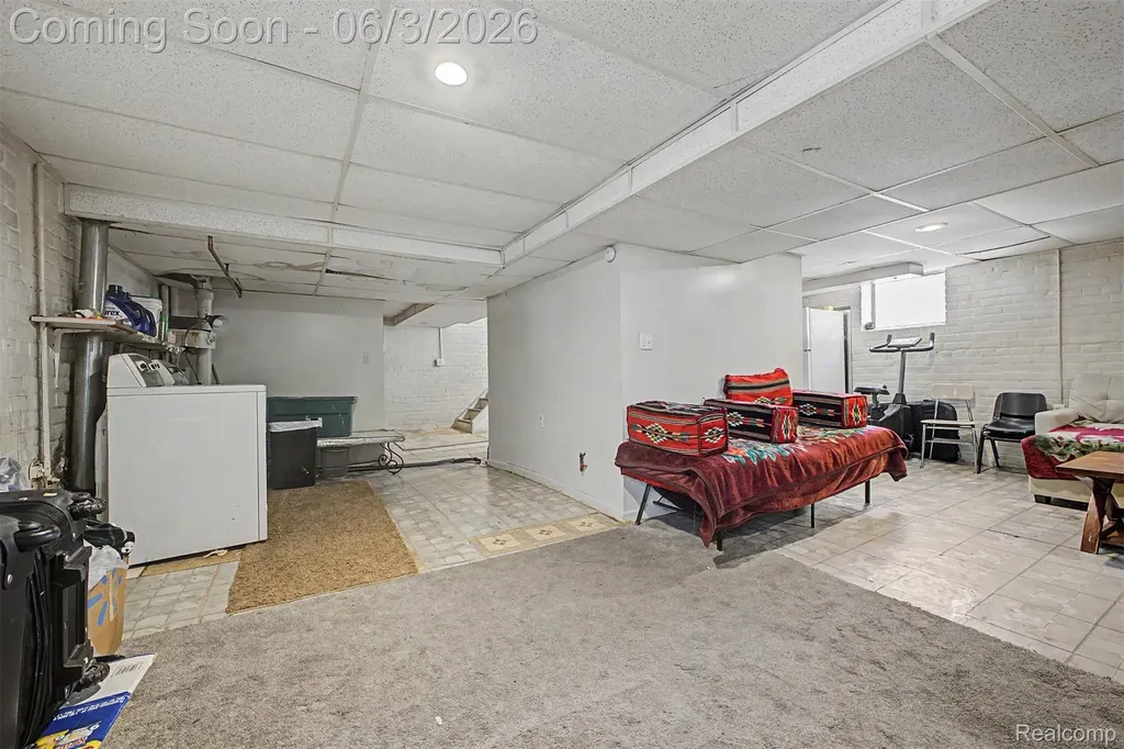 6808 Abington Avenue Detroit City MI 48228