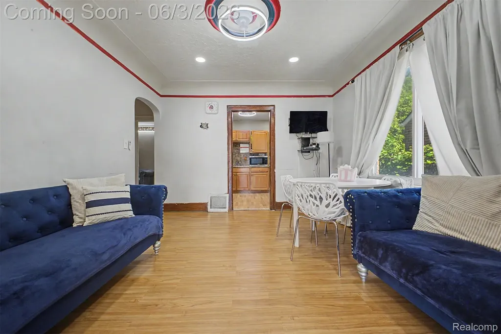 6808 Abington Avenue Detroit City MI 48228