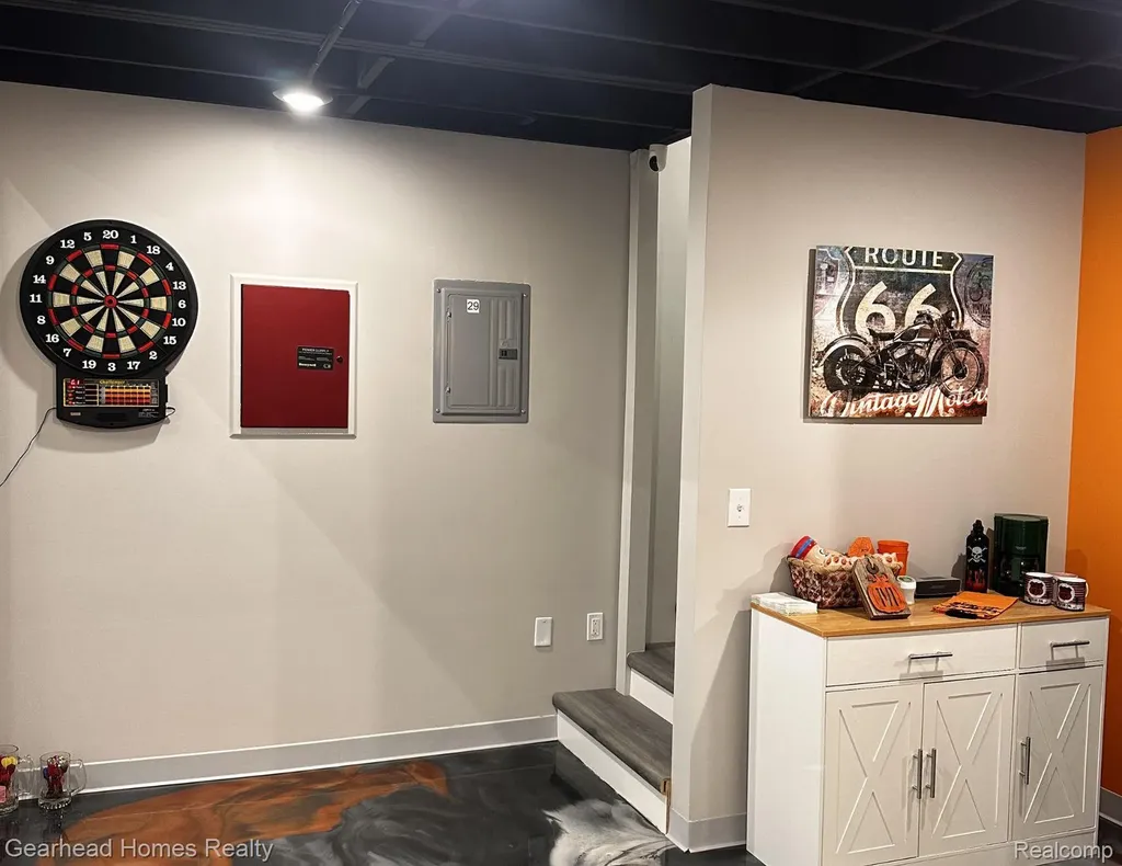 1641 Balian Road Waterford Charter Township MI 48327