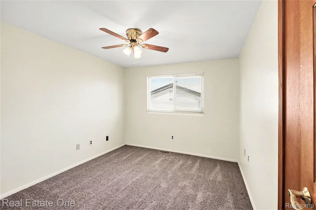 13732 Brunswick Drive Sterling Heights City MI 48312