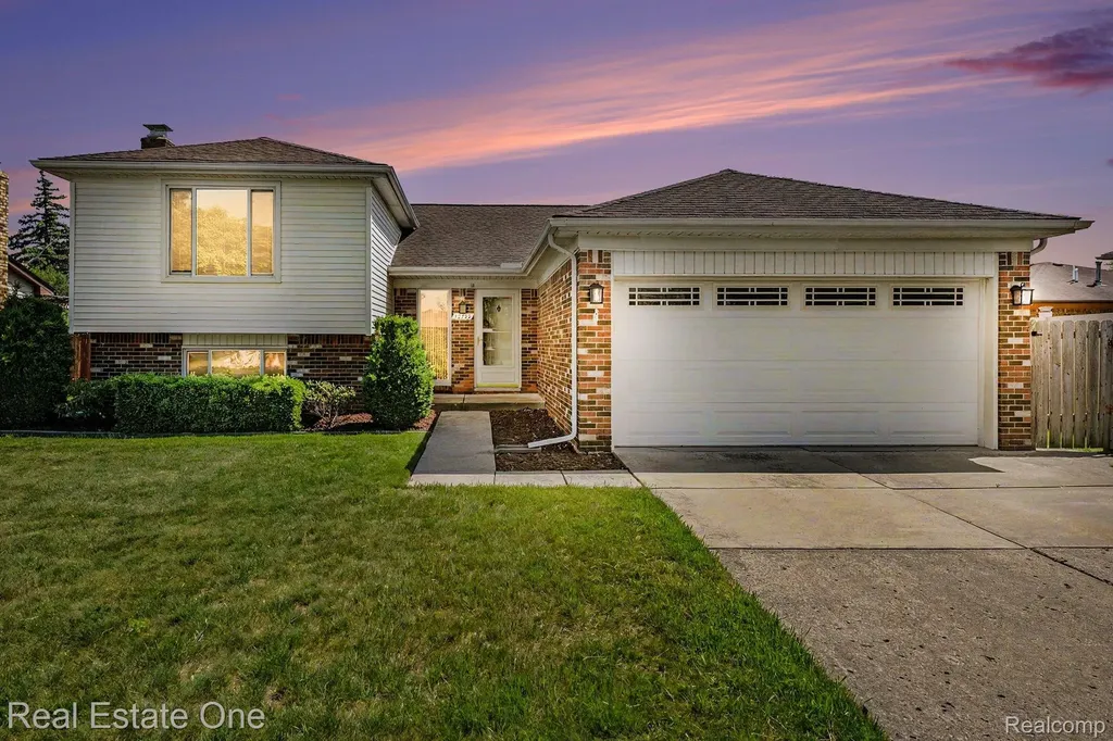 13732 Brunswick Drive Sterling Heights City MI 48312