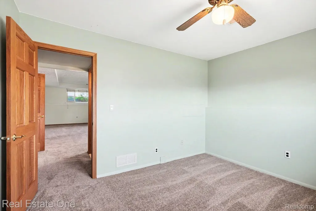 13732 Brunswick Drive Sterling Heights City MI 48312