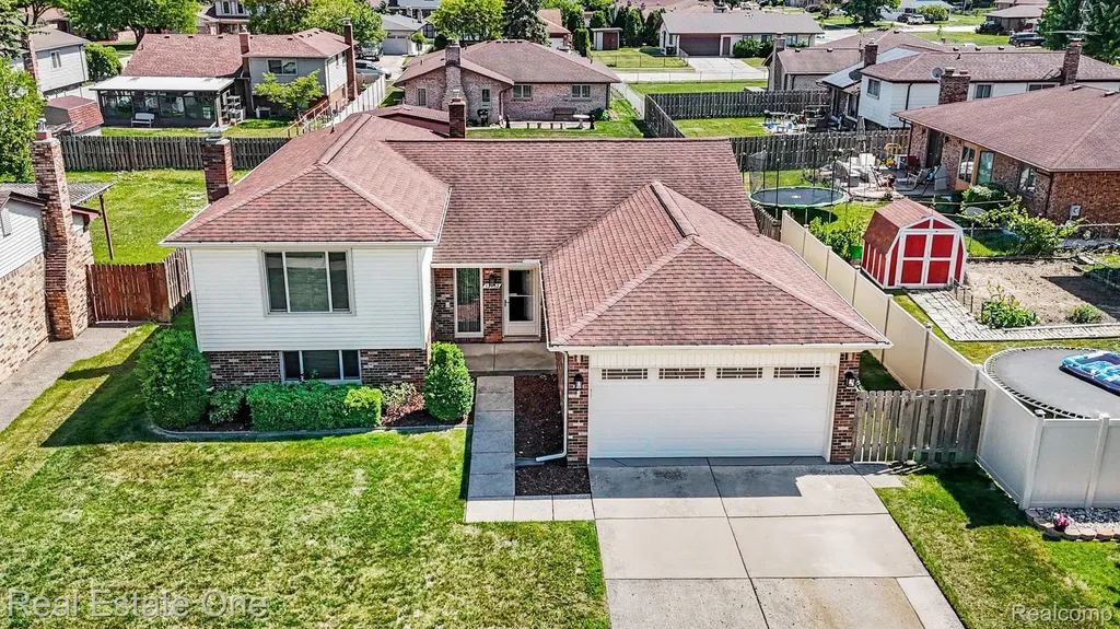 13732 Brunswick Drive Sterling Heights City MI 48312