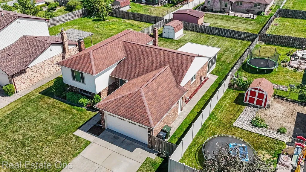 13732 Brunswick Drive Sterling Heights City MI 48312