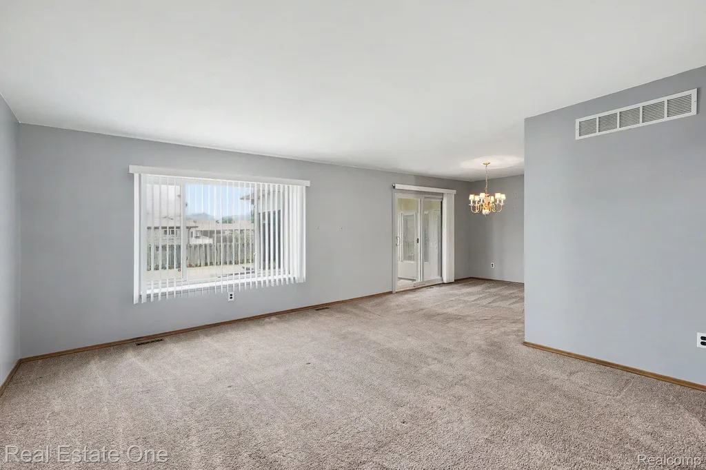 13732 Brunswick Drive Sterling Heights City MI 48312