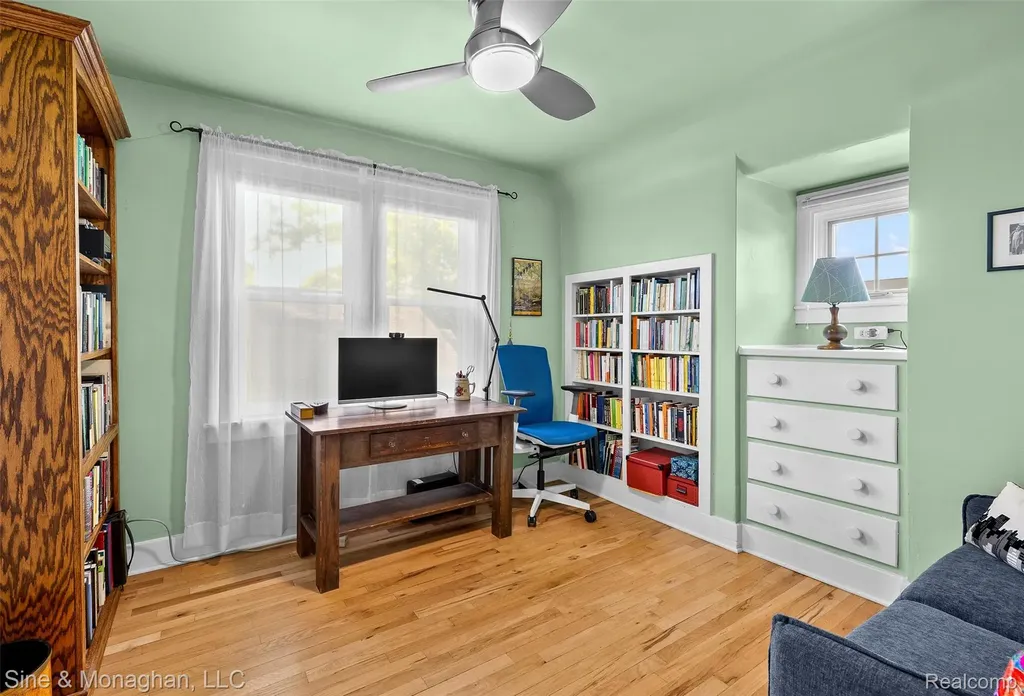 307 Kayser Avenue Royal Oak City MI 48067