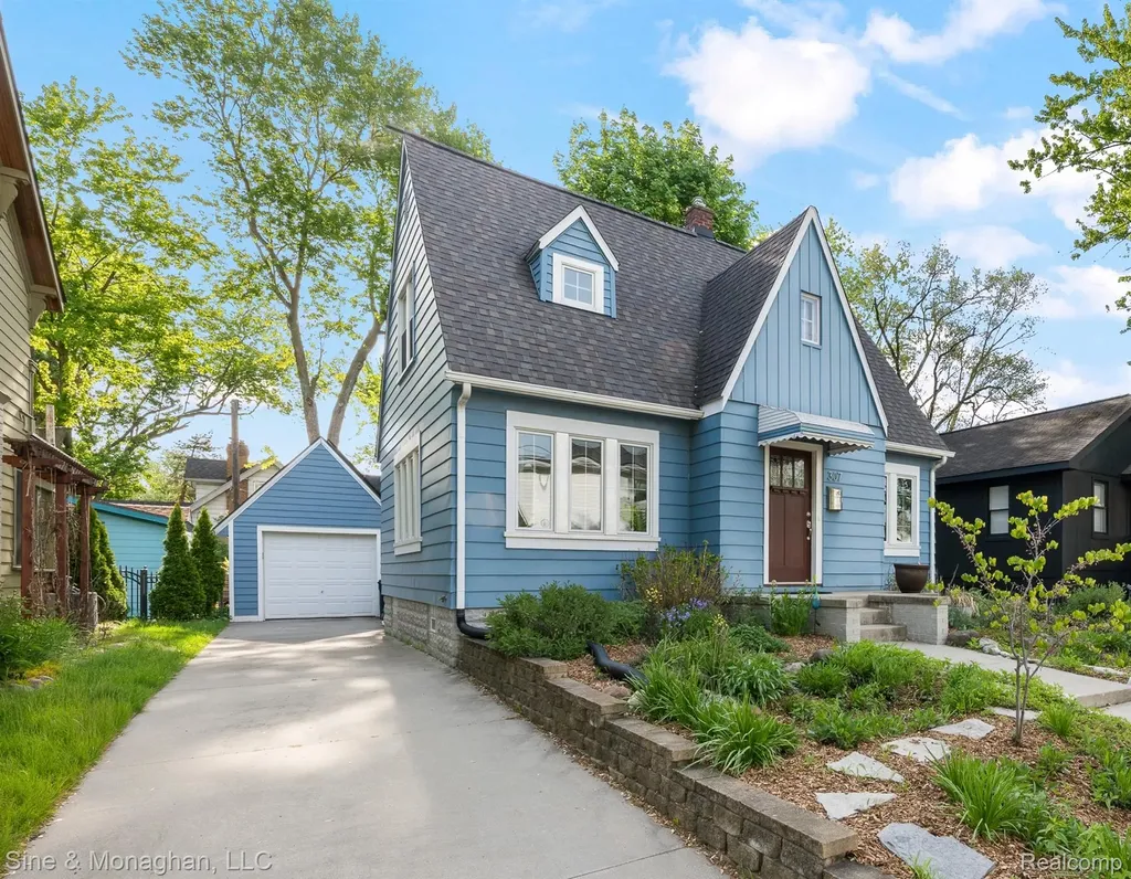 307 Kayser Avenue Royal Oak City MI 48067