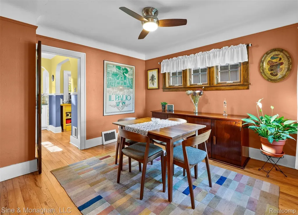 307 Kayser Avenue Royal Oak City MI 48067