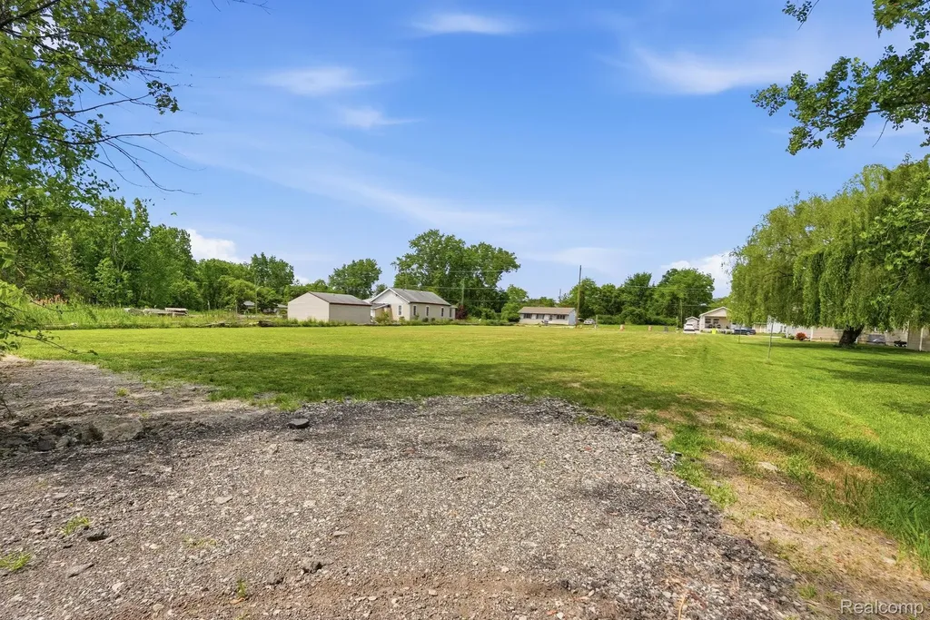 00 La Croix Street Clinton Charter Township MI 48036
