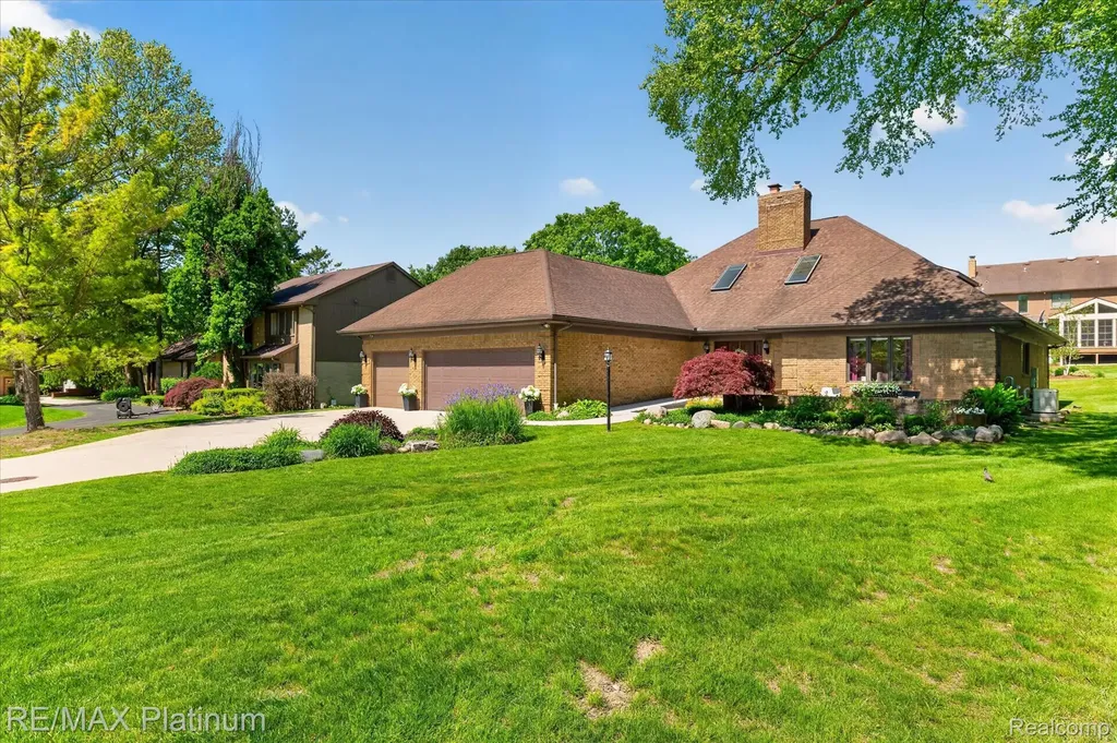 31125 Westwood Road Farmington Hills City MI 48331