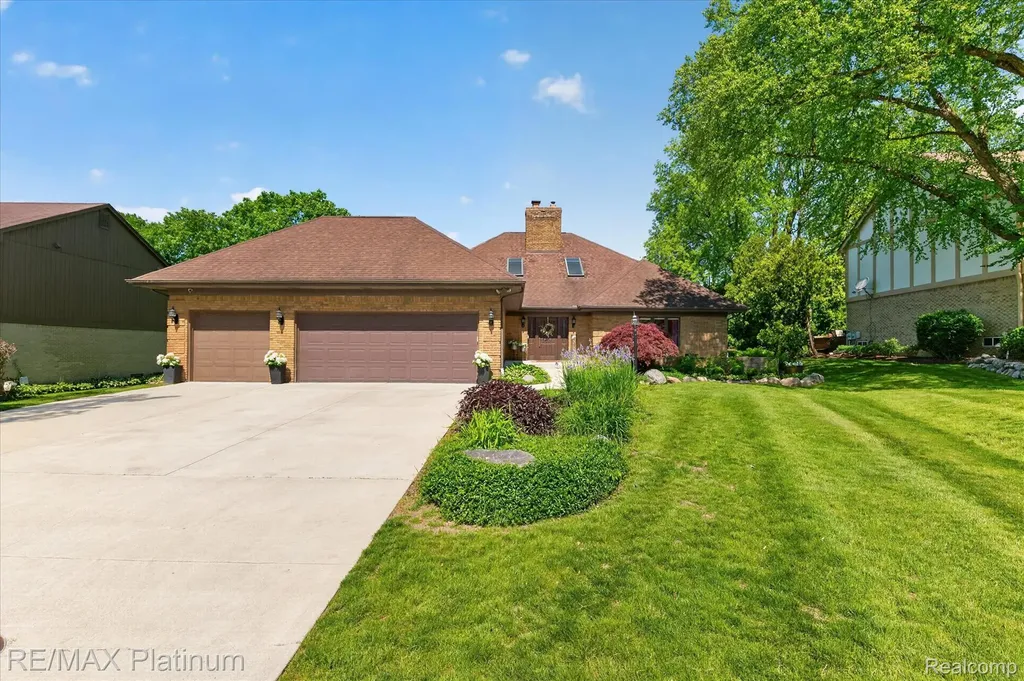 31125 Westwood Road Farmington Hills City MI 48331