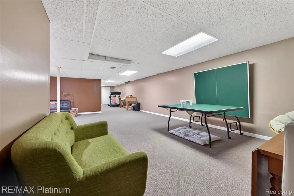 31125 Westwood Road Farmington Hills City MI 48331