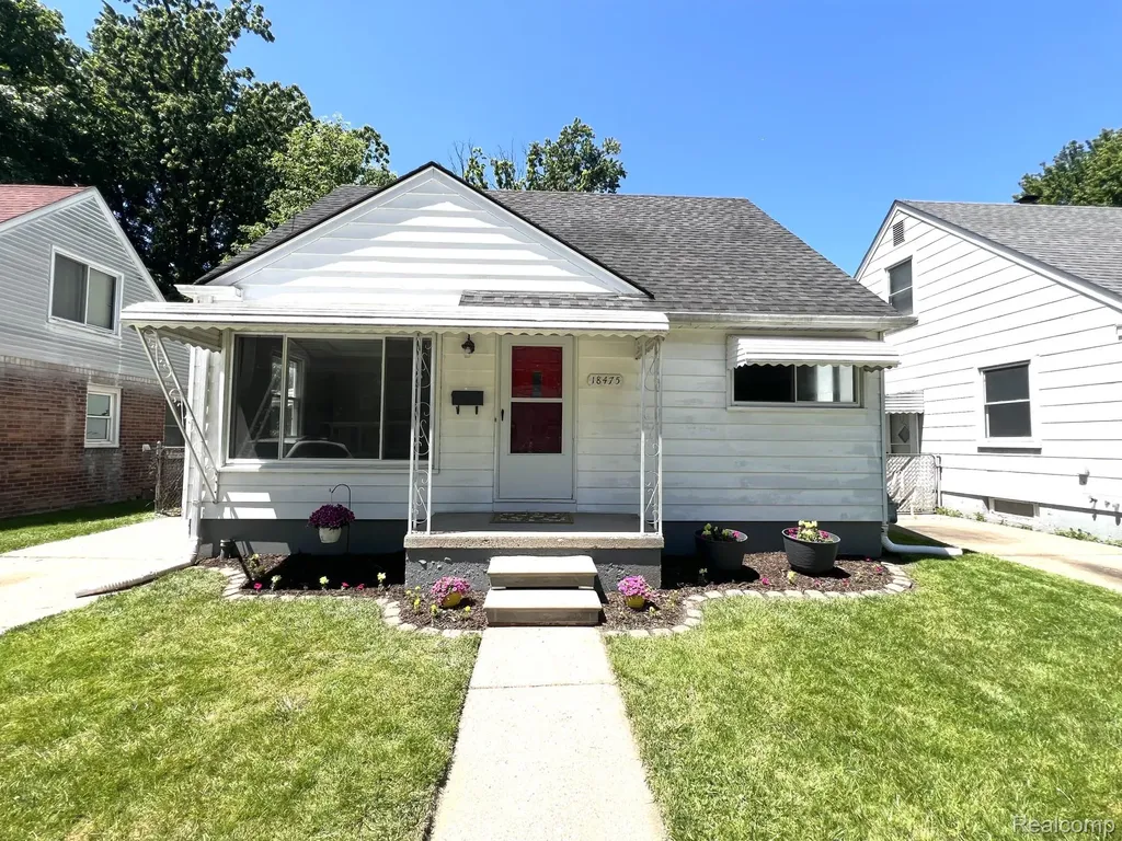 18475 Dalby Redford Charter Township MI 48240