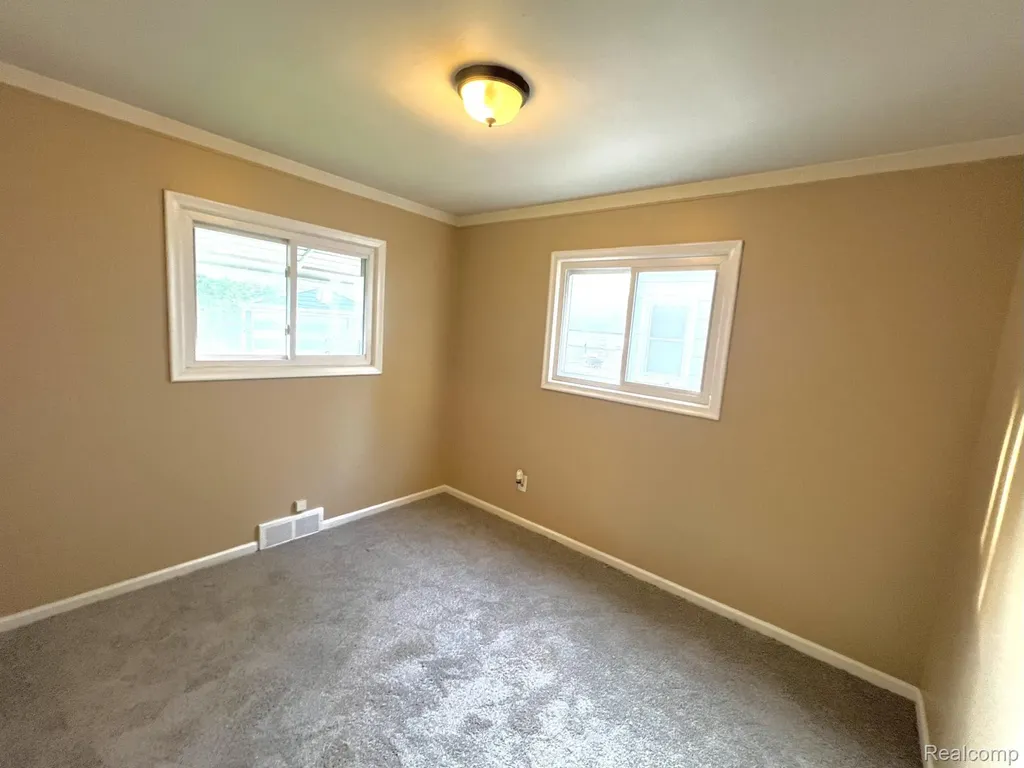 18475 Dalby Redford Charter Township MI 48240