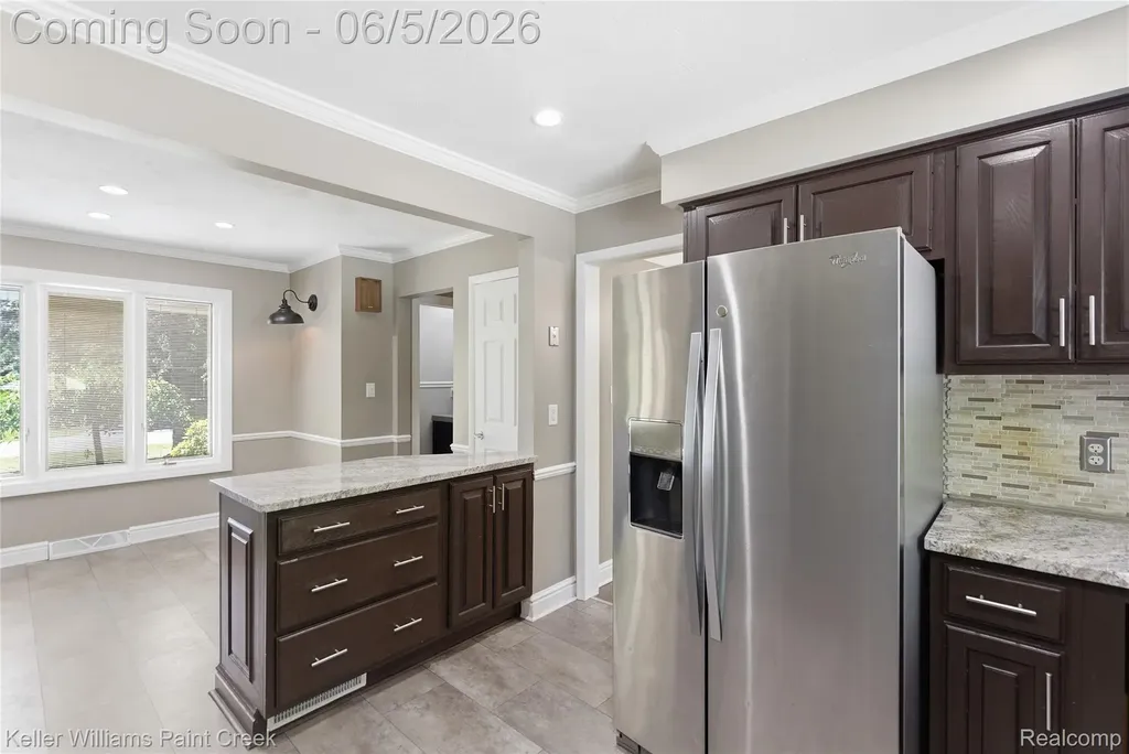 6966 Killarney Drive Troy City MI 48098