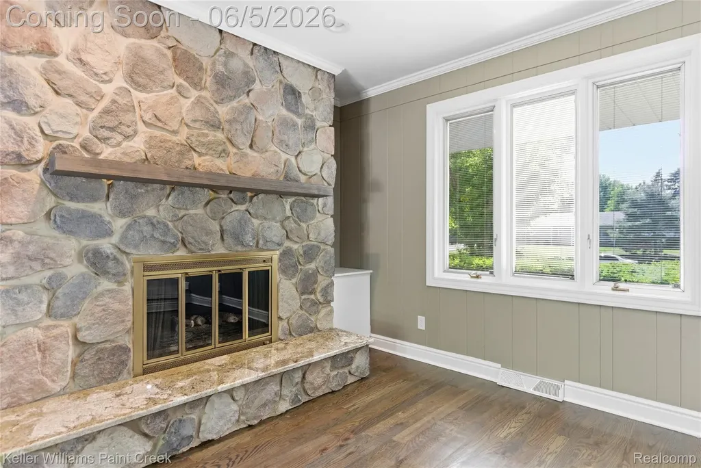 6966 Killarney Drive Troy City MI 48098