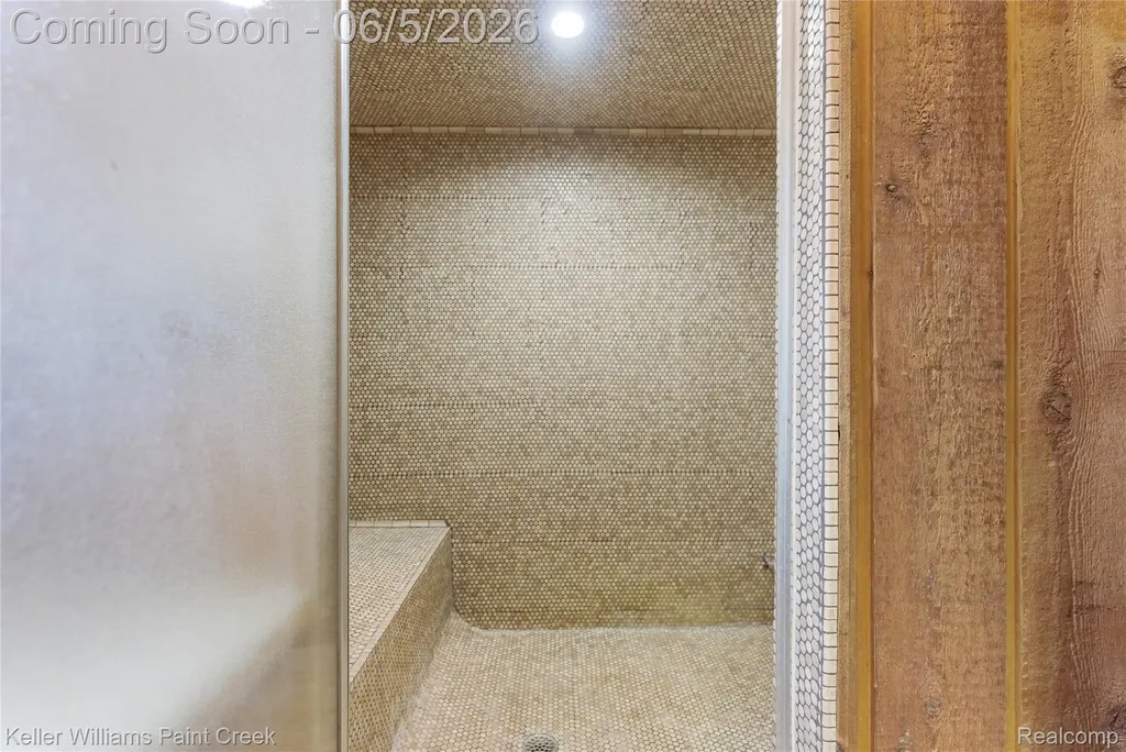 6966 Killarney Drive Troy City MI 48098