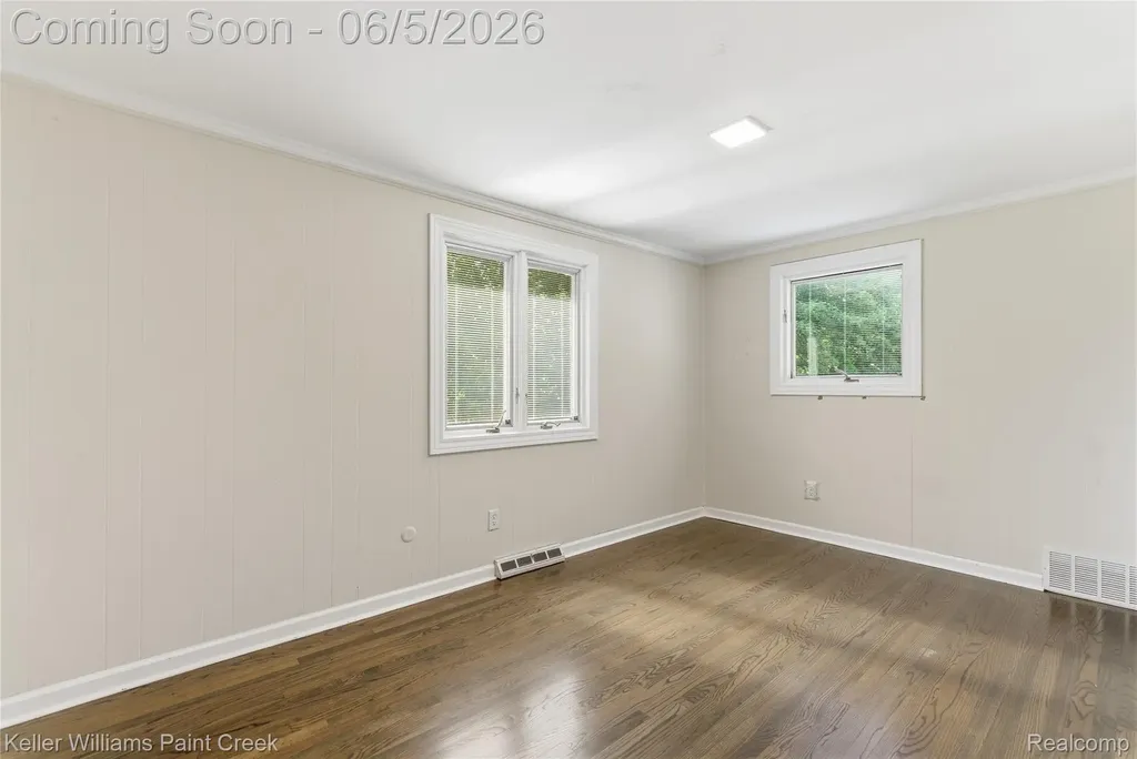 6966 Killarney Drive Troy City MI 48098